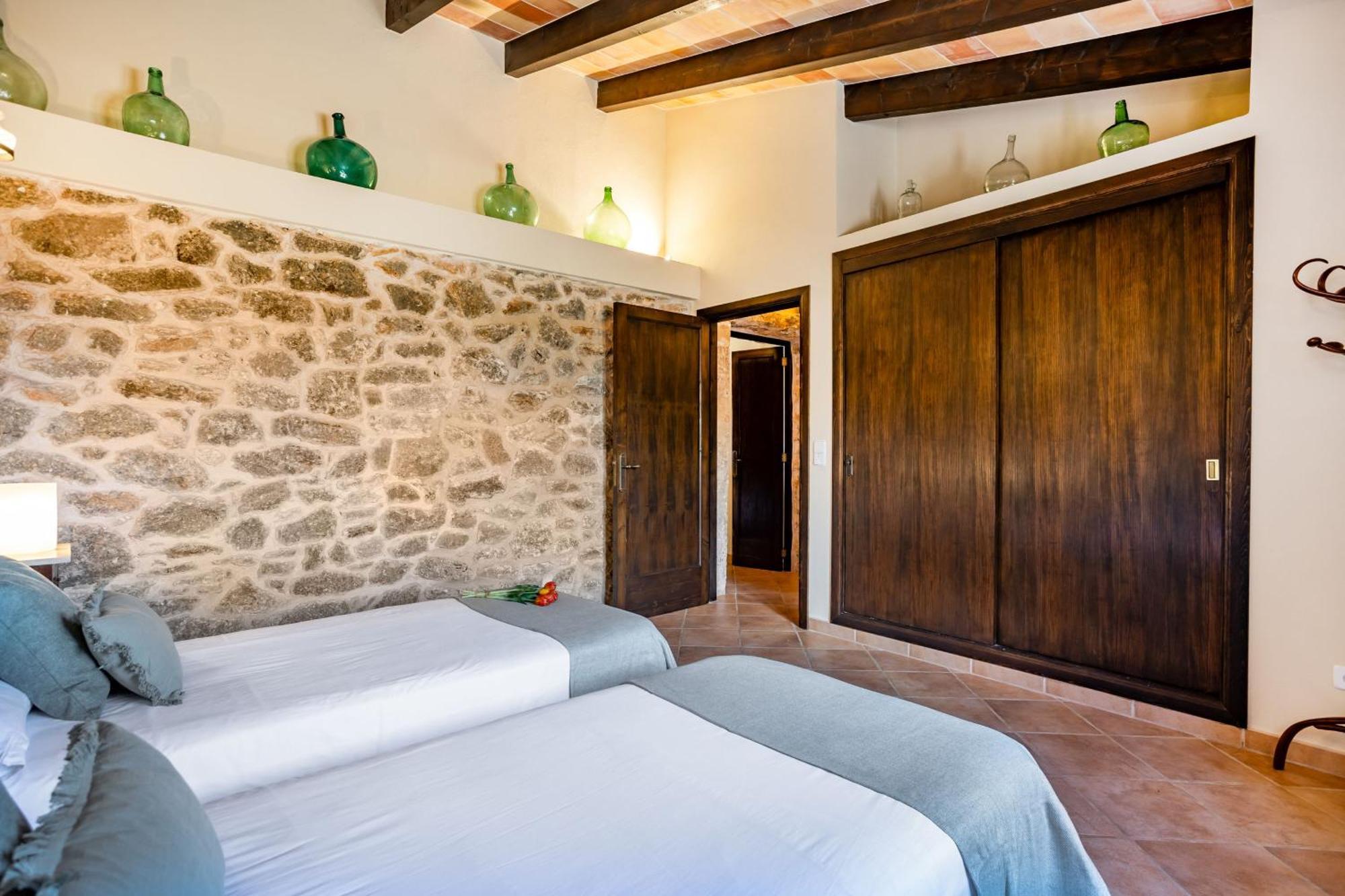 Sa Bassa Llova By Dracmallorca Casa rural *